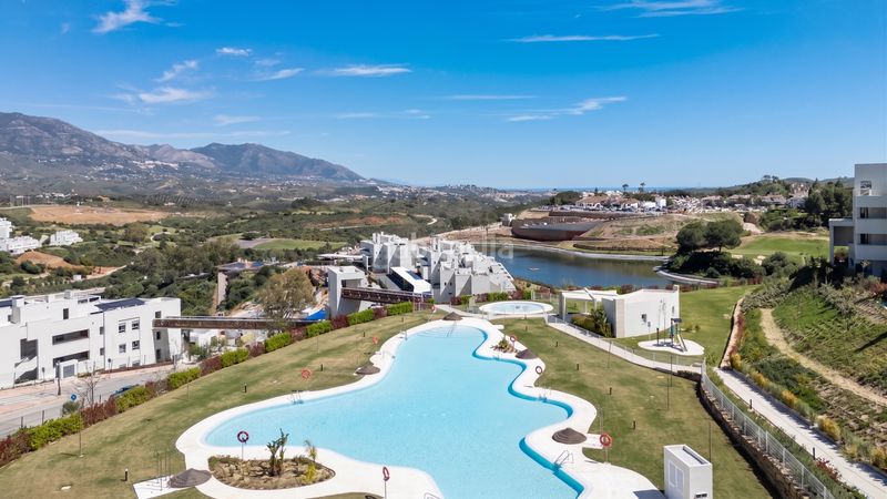 Foto b14a5329-af3c-4dad-8449-db53a6f6d0f4. Àtic amb aparcament piscina a La Cala Golf - Lagar Martell Mijas