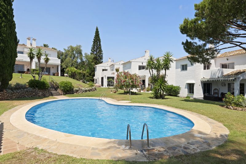 Foto 085ad0a1-8f53-47e8-b99b-05076d27b1de. Casa amb piscina a Calahonda Mijas