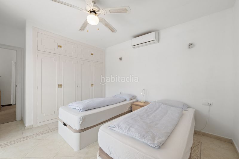 Foto fef78a71-1c8a-48e4-8c1b-80876abf9a8e. Casa amb piscina a Calahonda Mijas
