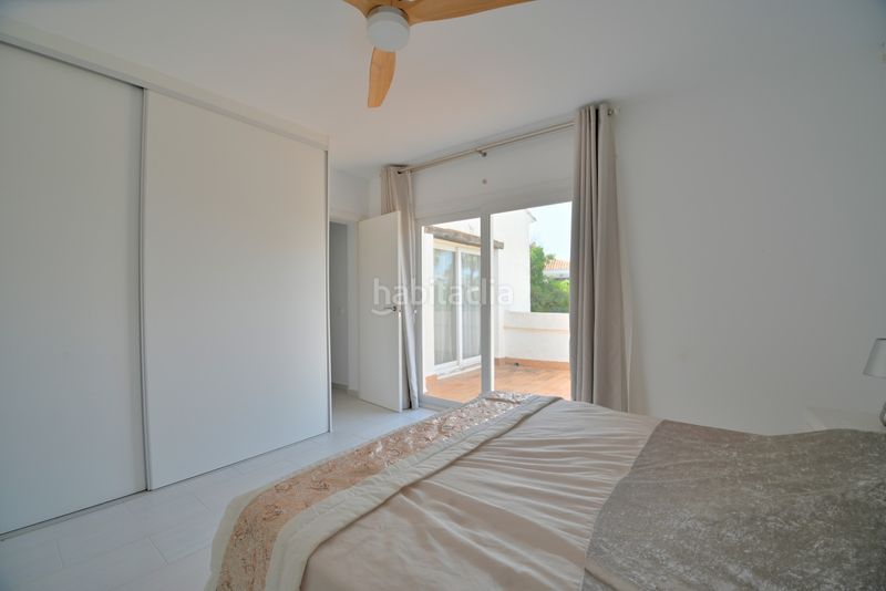 Foto 4a0ee7ca-8e35-43d7-8648-b02761579383. Casa amb aparcament piscina a Calahonda Mijas