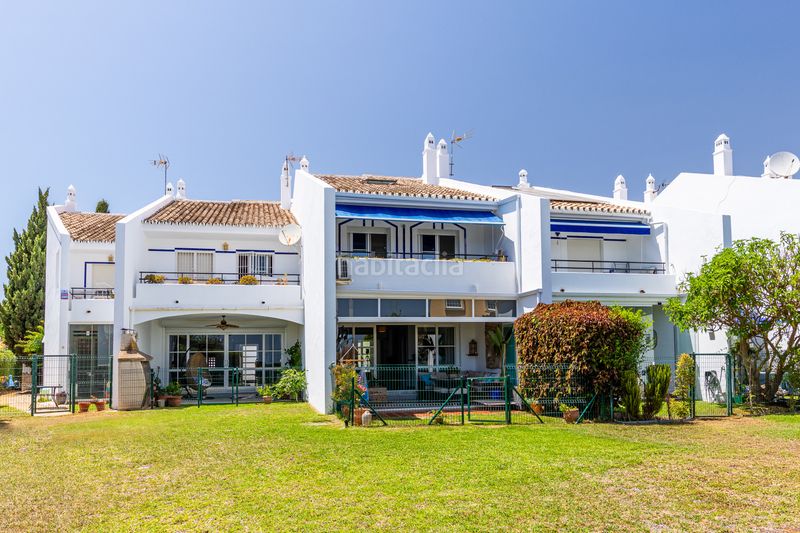 Foto fef47648-7889-402b-b608-f5018bad3cc3. Casa adossada amb aparcament piscina a Calahonda Mijas