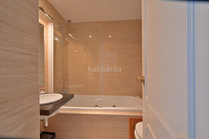 Foto 4caaad51-6cbe-4800-84ad-1ed23cb64b76. Apartamento  de dos dormitorios en la zona baja de Calahonda en Mijas