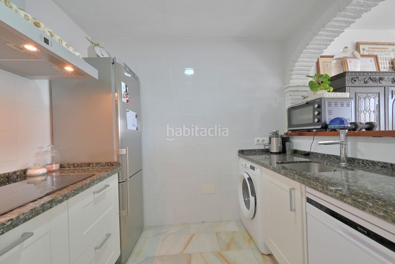 Foto 5006739c-e221-4943-90b1-88030d033a8e. Apartamento  de dos dormitorios en la zona baja de Calahonda en Mijas