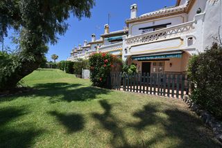 Casa a schiera in Calahonda. Proyecto de reforma  casa adosada encalahonda