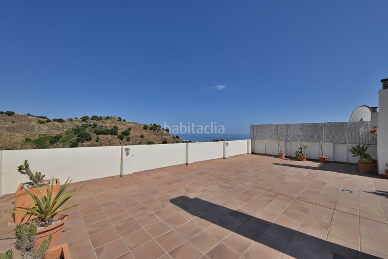 Foto a6c61d6c-bc1c-41eb-b931-ccdfd4c4a0b6. Àtic amb aparcament piscina a Calahonda Mijas