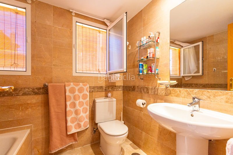 Foto 6d5fdfa8-94db-49d6-91dd-38d6fe2173c2. Planta baixa amb aparcament piscina a Riviera del Sol Mijas