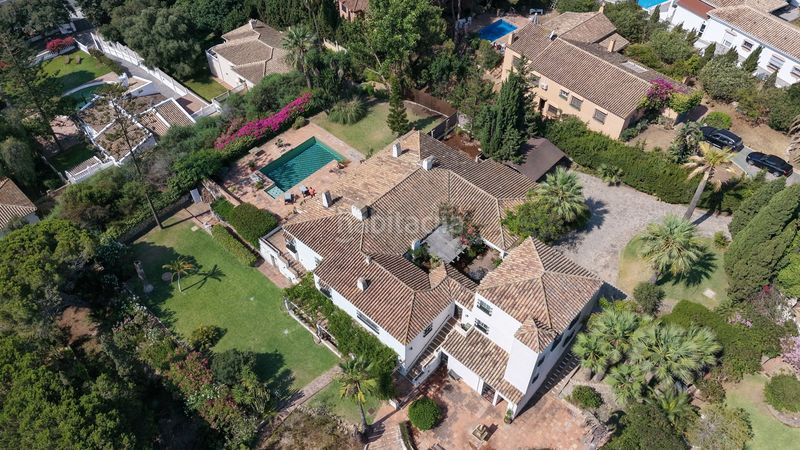 Foto 55cf54d7-640c-44ae-8173-57ae1557aae5. Casa amb aparcament piscina a El Faro de Calaburra - Chaparral Mijas