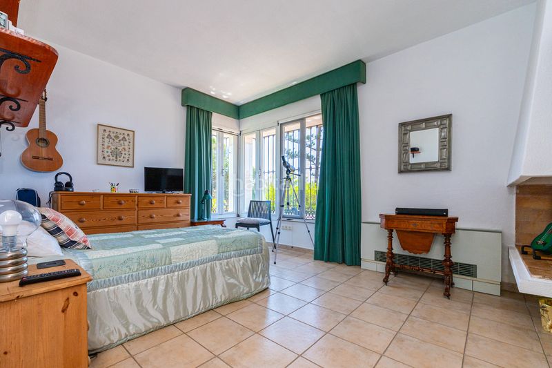 Foto 75a37ddc-9183-4864-8303-35363d30ff70. Casa amb aparcament piscina a El Faro de Calaburra - Chaparral Mijas