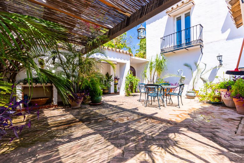 Foto afbfc6c4-9013-4ef3-b819-b0462b05fe58. Casa amb aparcament piscina a El Faro de Calaburra - Chaparral Mijas