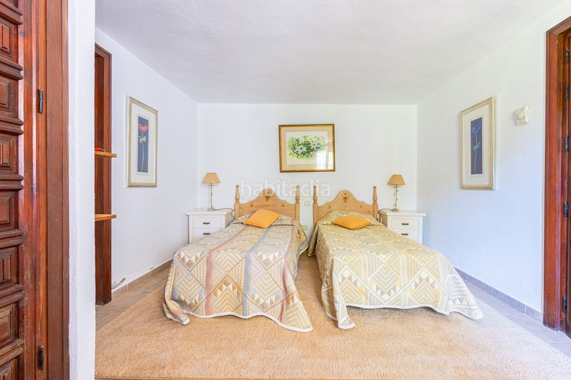 Foto d1a5aa1f-5adf-4a20-803f-599f09d828d3. Casa amb aparcament piscina a El Faro de Calaburra - Chaparral Mijas