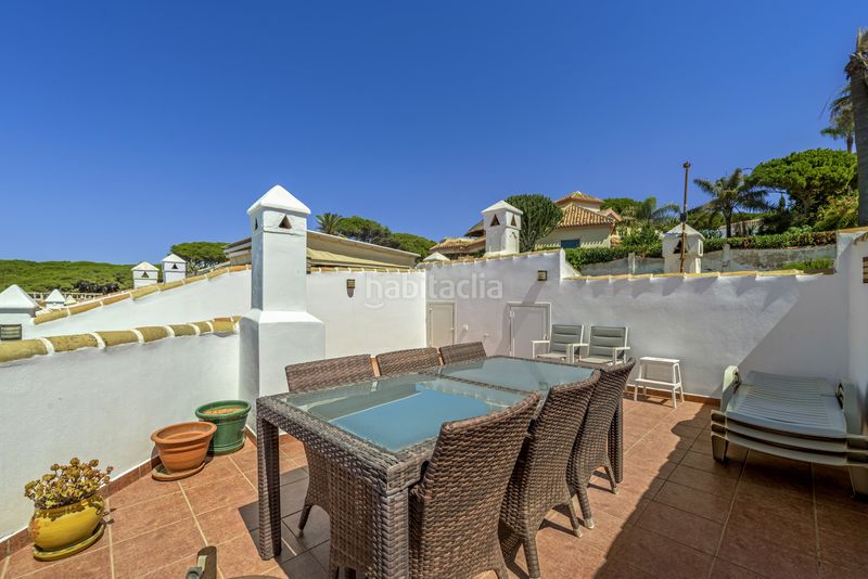 Foto a3a6fd0f-0033-4c9d-9bc4-d0dba2151e30. Àtic amb piscina a Calahonda Mijas