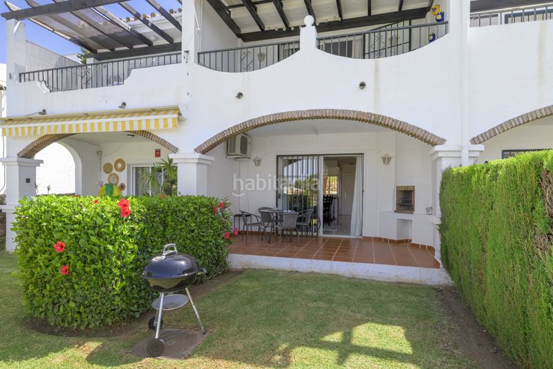 Foto 0d386b02-e304-4137-8b7f-af91a29ad894. Casa adossada amb aparcament piscina a Calahonda Mijas