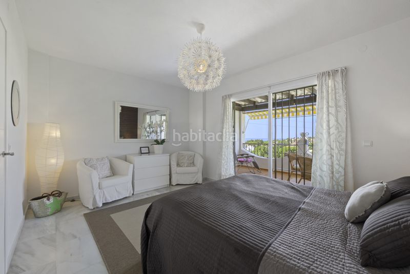 Foto 1c942999-8f62-4da4-a246-fd8258a14298. Casa adossada amb aparcament piscina a Calahonda Mijas