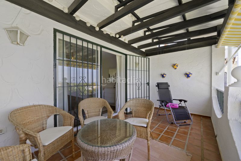 Foto ad6f0e7e-ceec-45e4-a185-3fe92b7e0dd3. Casa adossada amb aparcament piscina a Calahonda Mijas