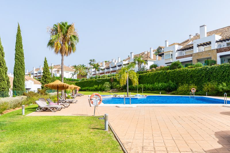 Foto 5d415e25-d9de-436f-b3de-e39aa7f97ffb. Casa adossada amb aparcament piscina a La Cala Golf - Lagar Martell Mijas