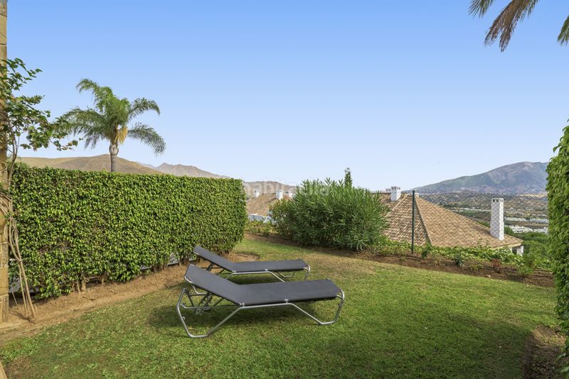 Foto 75875621-d983-42b0-9baa-fc2408999807. Casa adossada amb aparcament piscina a La Cala Golf - Lagar Martell Mijas