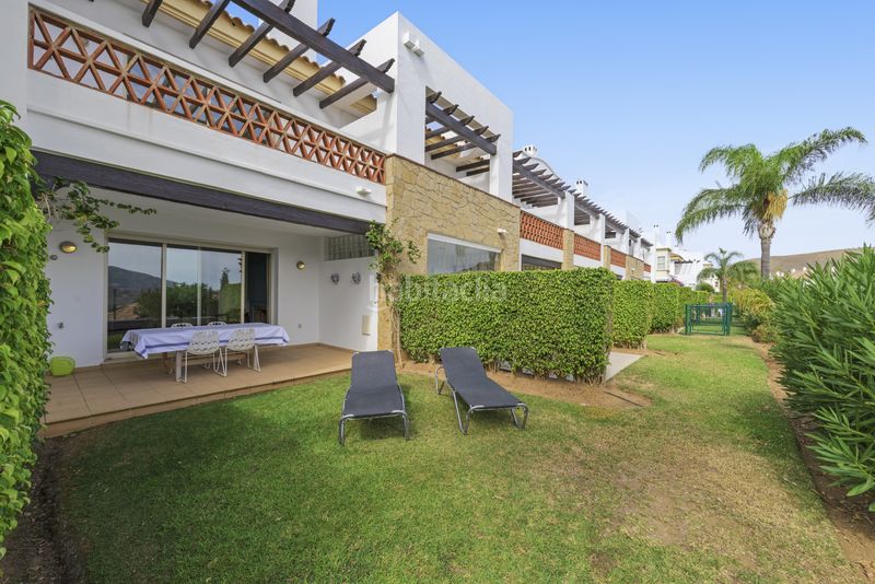 Foto 999add30-103d-475a-929d-c9013a3c743c. Casa adossada amb aparcament piscina a La Cala Golf - Lagar Martell Mijas