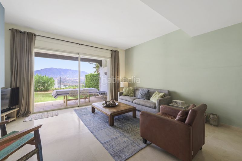 Foto ac416508-3d9a-4a33-995f-d77b796fcf8b. Casa adossada amb aparcament piscina a La Cala Golf - Lagar Martell Mijas