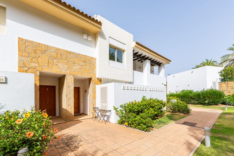 Foto c7cdb891-a6f8-4cd6-a4e2-d9c71a086f72. Casa adossada amb aparcament piscina a La Cala Golf - Lagar Martell Mijas