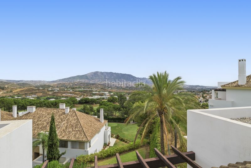 Foto cebbb06b-fa78-4e27-8a0d-3d7e1b4ab7a2. Casa adossada amb aparcament piscina a La Cala Golf - Lagar Martell Mijas