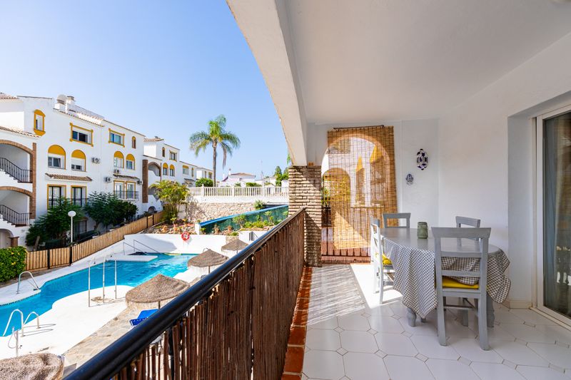 Foto b0e5d797-1927-4b92-8acb-04d39449ba75. Planta baixa amb piscina a Calahonda Mijas