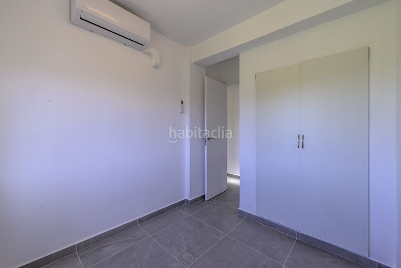 Foto 7ba0eaf2-5704-4a46-90f4-99397e304b39. Apartament amb aparcament piscina a Calahonda Mijas