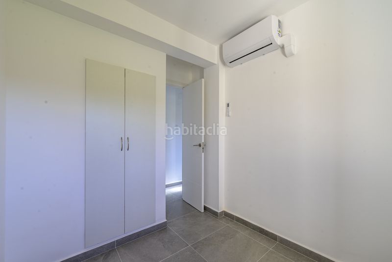 Foto 84b7ae94-fce5-4abe-b1a0-db17276edd49. Apartament amb aparcament piscina a Calahonda Mijas
