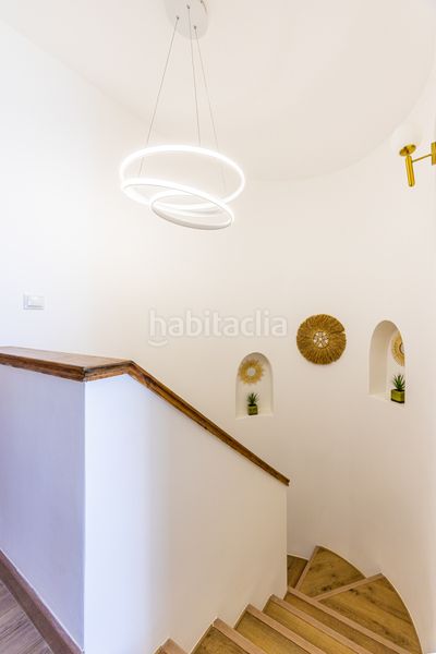 Foto c638bd29-e0f3-40e3-b875-17eae45976ae. Casa aparellada amb piscina a Calahonda Mijas