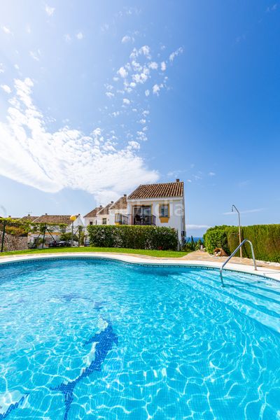 Foto fbe74af1-e14a-478c-a8ae-656f97e5642c. Casa aparellada amb piscina a Calahonda Mijas