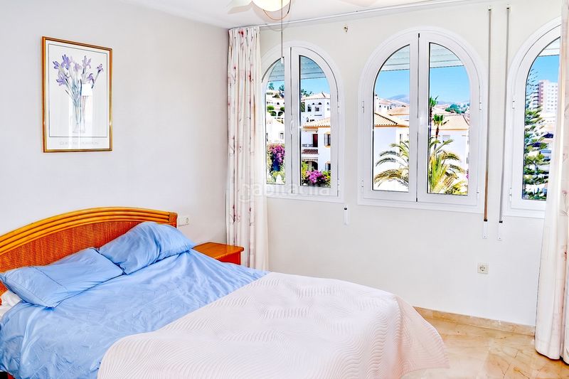 Foto 0fb784f7-5d20-4f5d-996f-2febaed730da. Dúplex amb aparcament piscina a Marbesa Marbella