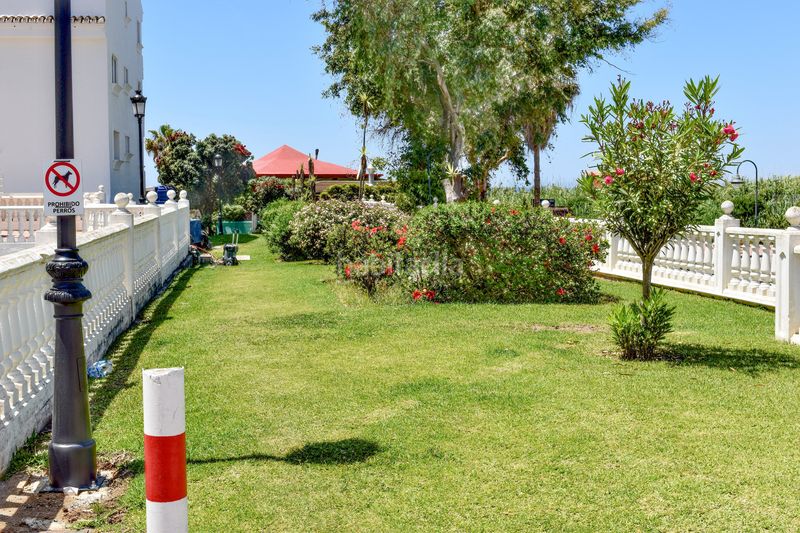 Foto 51bc5795-6417-4eaf-a624-a28910b87650. Dúplex amb aparcament piscina a Marbesa Marbella