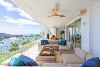 Piccolo appartamento in Palo Alto. Elegante apartamento con vistas panorámicas y generosa terraza c