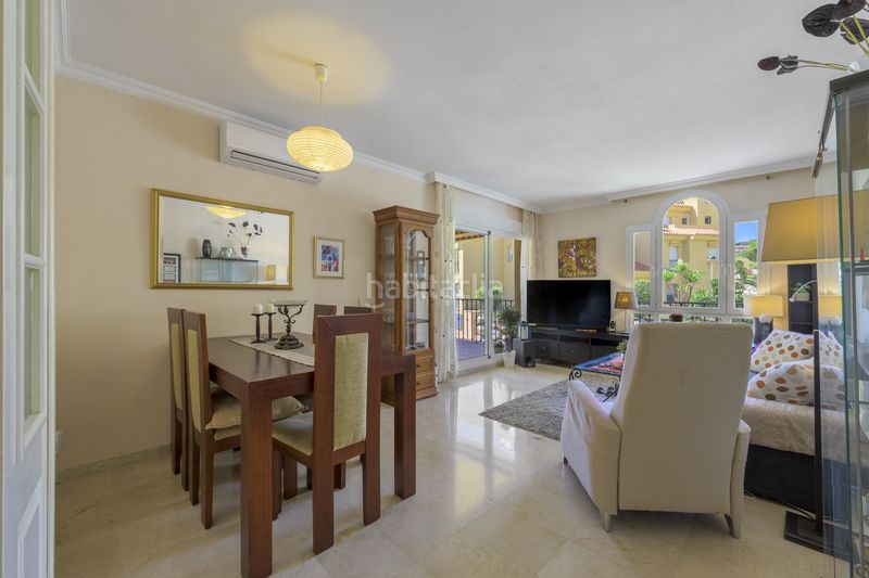 Foto ccc20aa4-1c2d-422a-ba9a-a4c1589bcc15. Apartament amb aparcament piscina a Riviera del Sol Mijas