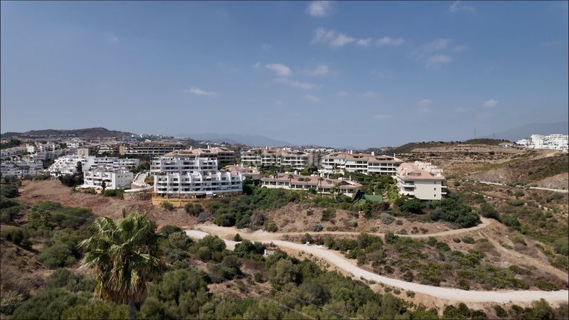 Foto 0d269872-c0c1-4a29-a391-da6e24d16d90. Àtic amb aparcament piscina a Riviera del Sol Mijas