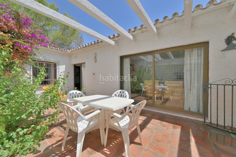 Foto ff6b1b9b-4b0c-45b1-a373-122b7ad47c2c. Casa adossada amb calefacció piscina a Calahonda Mijas