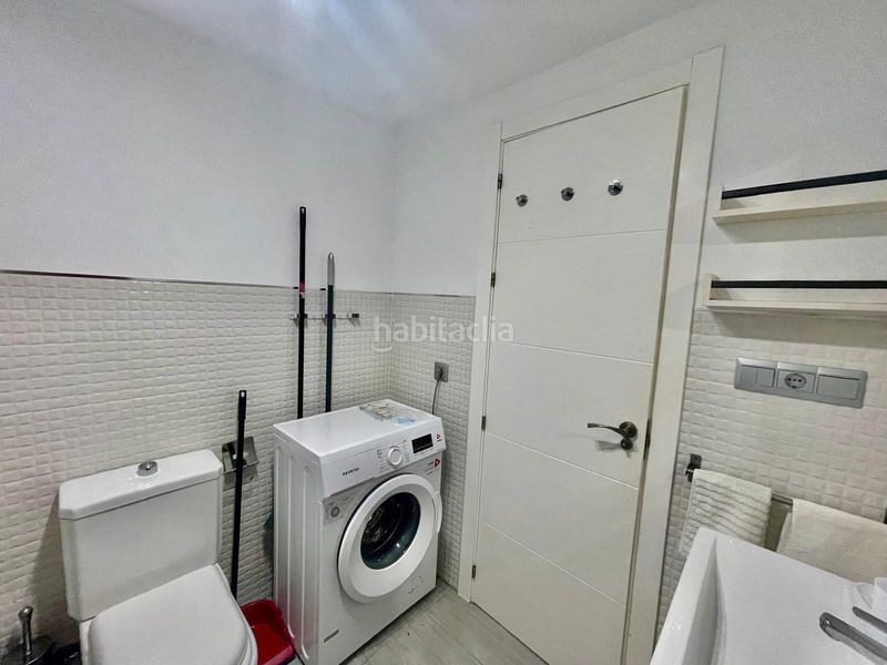 Foto de095dce-a4ee-400f-9f70-d0c72344d9a2. Estudi amb piscina a Centro Torre del Mar