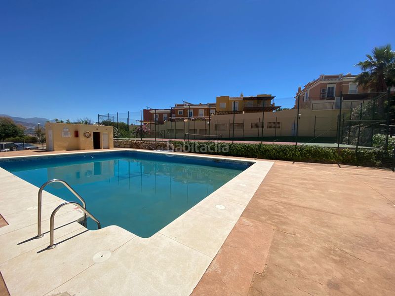 Foto 4f25b0ea-84ab-4619-953d-6453a2f3bbec. Dúplex amb aparcament piscina a Viña Málaga Torre del Mar