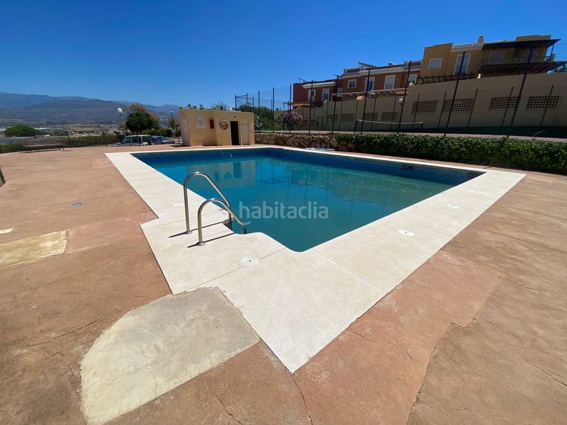 Foto 84250a46-6644-429a-a1b7-34f84c93f702. Dúplex amb aparcament piscina a Viña Málaga Torre del Mar