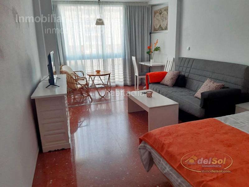 Foto b37aaf47-07d3-41ae-827f-7002875d083a. Estudio en avenida antonio toré toré 22 en Poniente-Faro Torre del Mar
