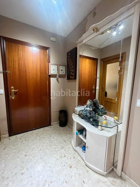 Foto 890f54d9-ed77-436f-bb00-3267367ca975. Flat in calle pintor cipriano maldonado 95 in Poniente-Faro Torre del Mar