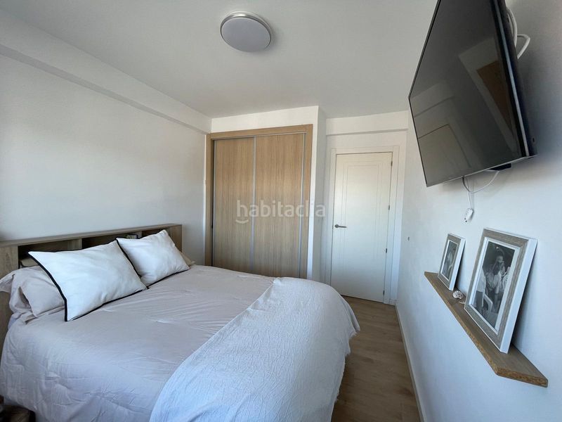 Foto cdb73196-d6d3-4137-bd12-78316e9fc105. Pis a Poniente-Faro Torre del Mar