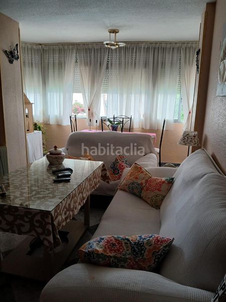 Foto 2a3a0a64-828c-45d2-88fc-fb399f97bd12. Piso en Paseo Marítimo de Levante Torre del Mar