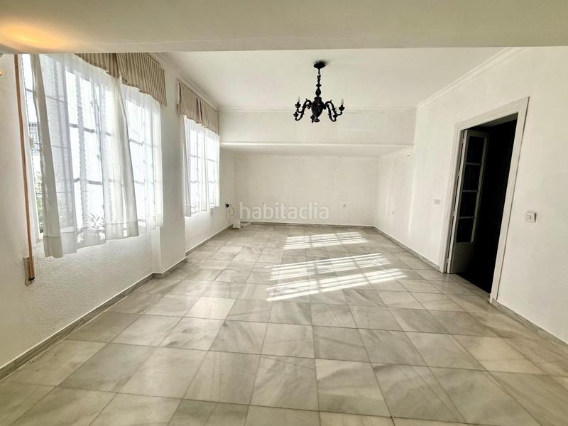 Foto 6e3f18c0-b8d2-4457-b136-193b7cb8deec. Casa a La Buhaira Sevilla