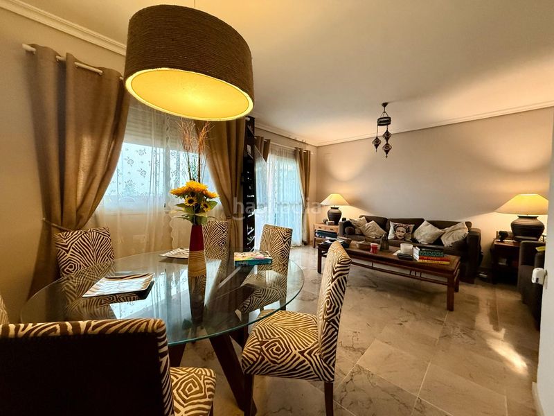 Foto a9869754-b264-4da6-bb31-1c7c51f35434. Piso en Bellavista Sevilla