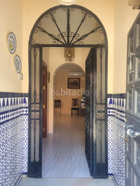 Foto a381e25a-afa5-413a-81a3-1f785ab85437. Casa amb aparcament a Centro - Barriada Mallorca Camas