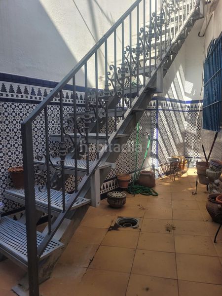 Foto fba6203c-e841-4235-990f-20e2b9db6c07. Casa amb aparcament a Centro - Barriada Mallorca Camas