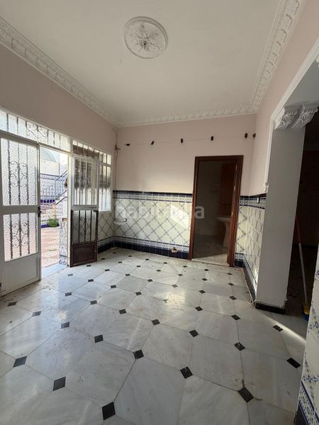 Foto 06225829-cf79-42c0-b7ac-cd0e0b94c103. Casa adossada a Umbrete