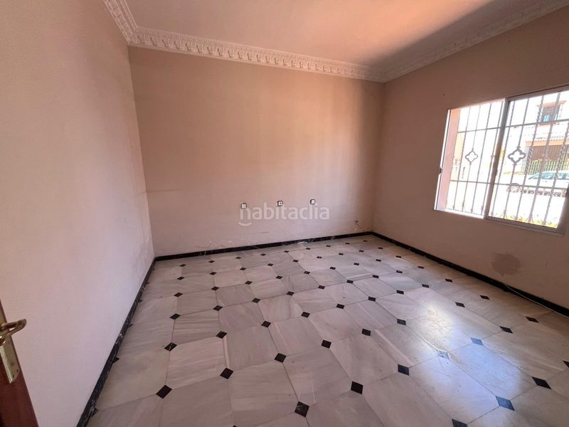Foto 141b1112-d99e-4525-920b-9625bfe2837a. Casa adossada a Umbrete
