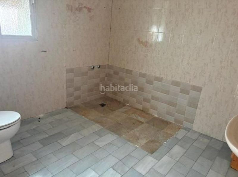 Foto 864e4d56-5750-4f9f-8ceb-88b6999caab4. Casa adossada a Umbrete