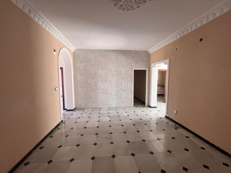Foto dd641000-9f21-41cc-93b8-b6716c68e5f8. Casa adossada a Umbrete
